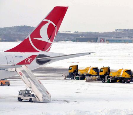 THY 00:00'a kadar İstanbul Havalimanı operasyonlarını durdurdu