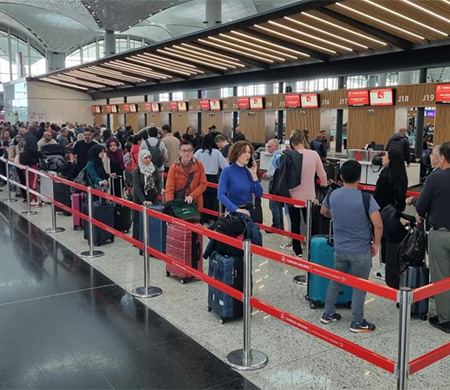 İstanbul Havalimanı'ndaki yoğunluk sürüyor