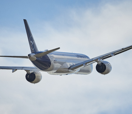 Lufthansa grev nedeniyle uçuşların tamamına yakınını iptal etti