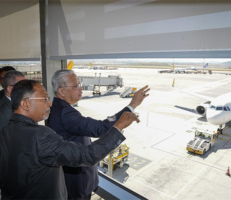 Malezya Başbakanı Sabiha Gökçen Havalimanı'nı ziyaret etti