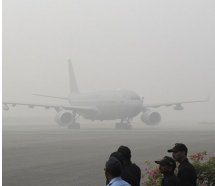 United Airlines hava kirliliği nedeniyle Delhi uçuşlarını askıya aldı