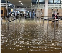 Auckland Havalimanı sular altında kaldı; Terminal kapandı!
