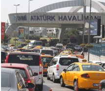 Atatürk Havalimanı'nda trafik kilitlendi